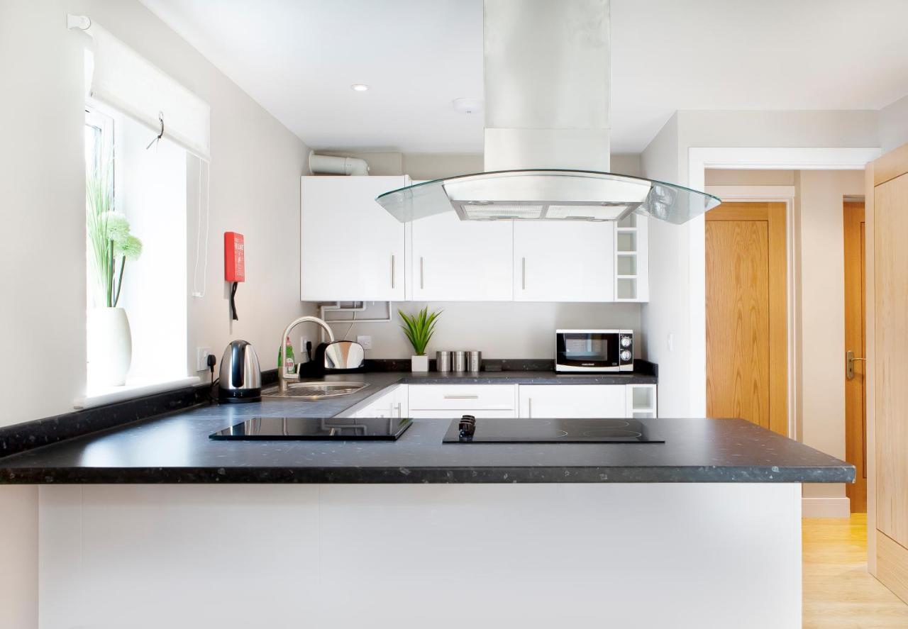 Apartament Saracens Courtyard By Swa Cheltenham Zewnętrze zdjęcie