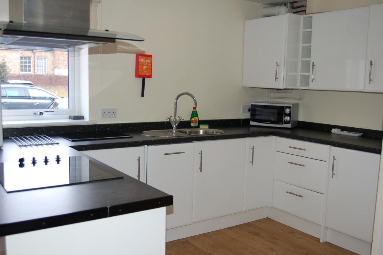 Apartament Saracens Courtyard By Swa Cheltenham Zewnętrze zdjęcie