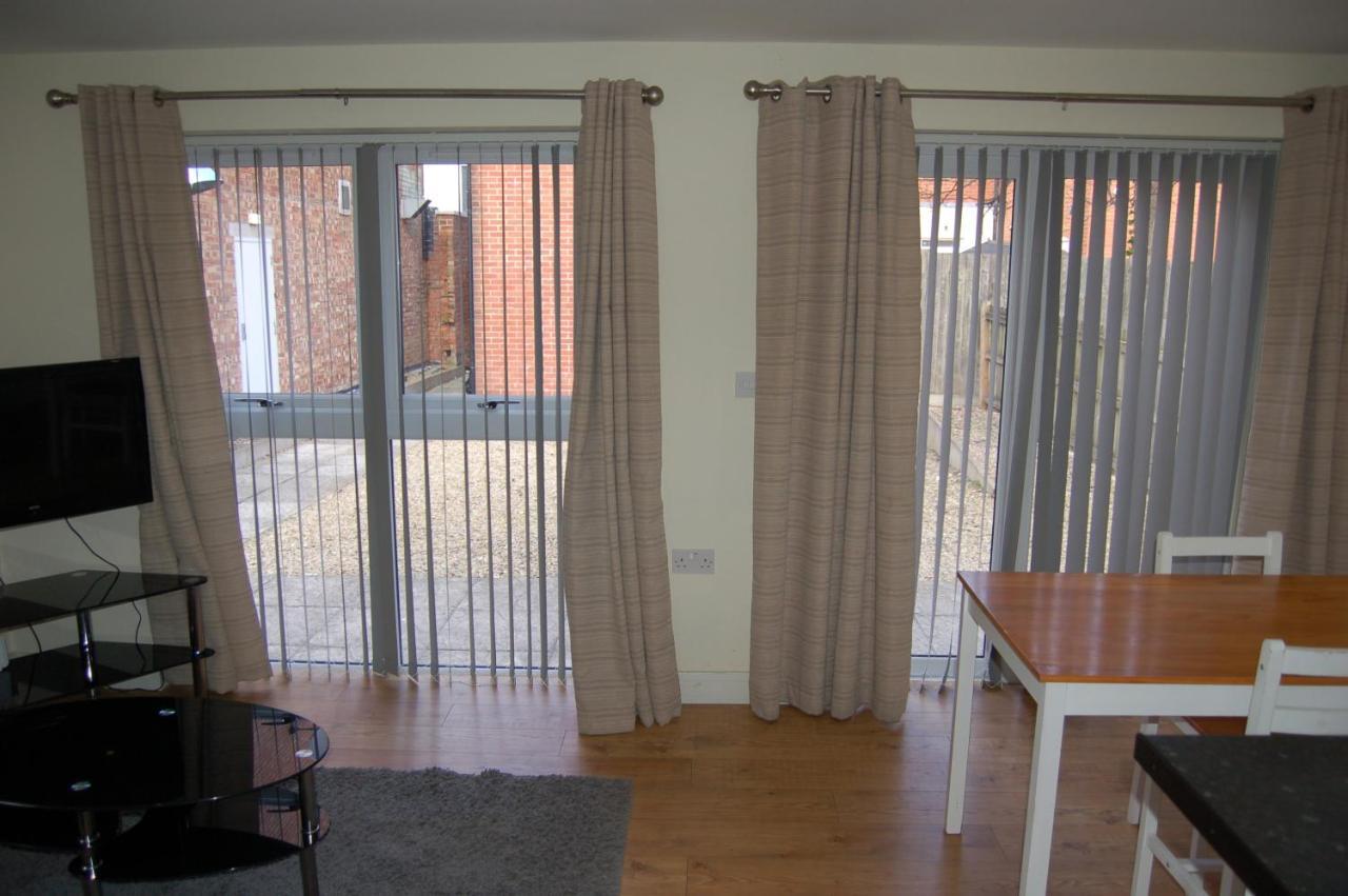 Apartament Saracens Courtyard By Swa Cheltenham Zewnętrze zdjęcie